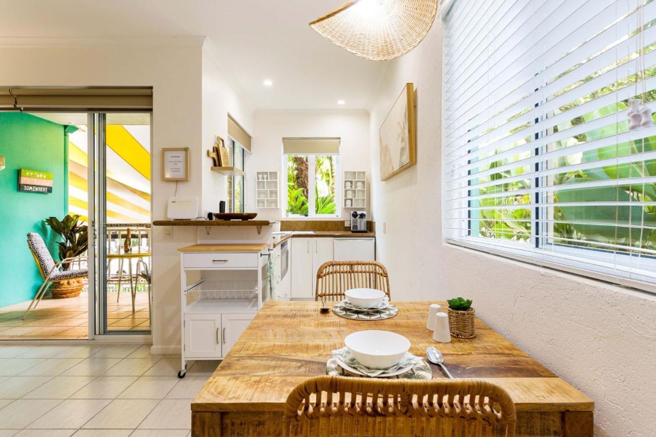 Oasis Luxe On Macrossan Street - Stylish Residence พอร์ตดักกลาส ภายนอก รูปภาพ