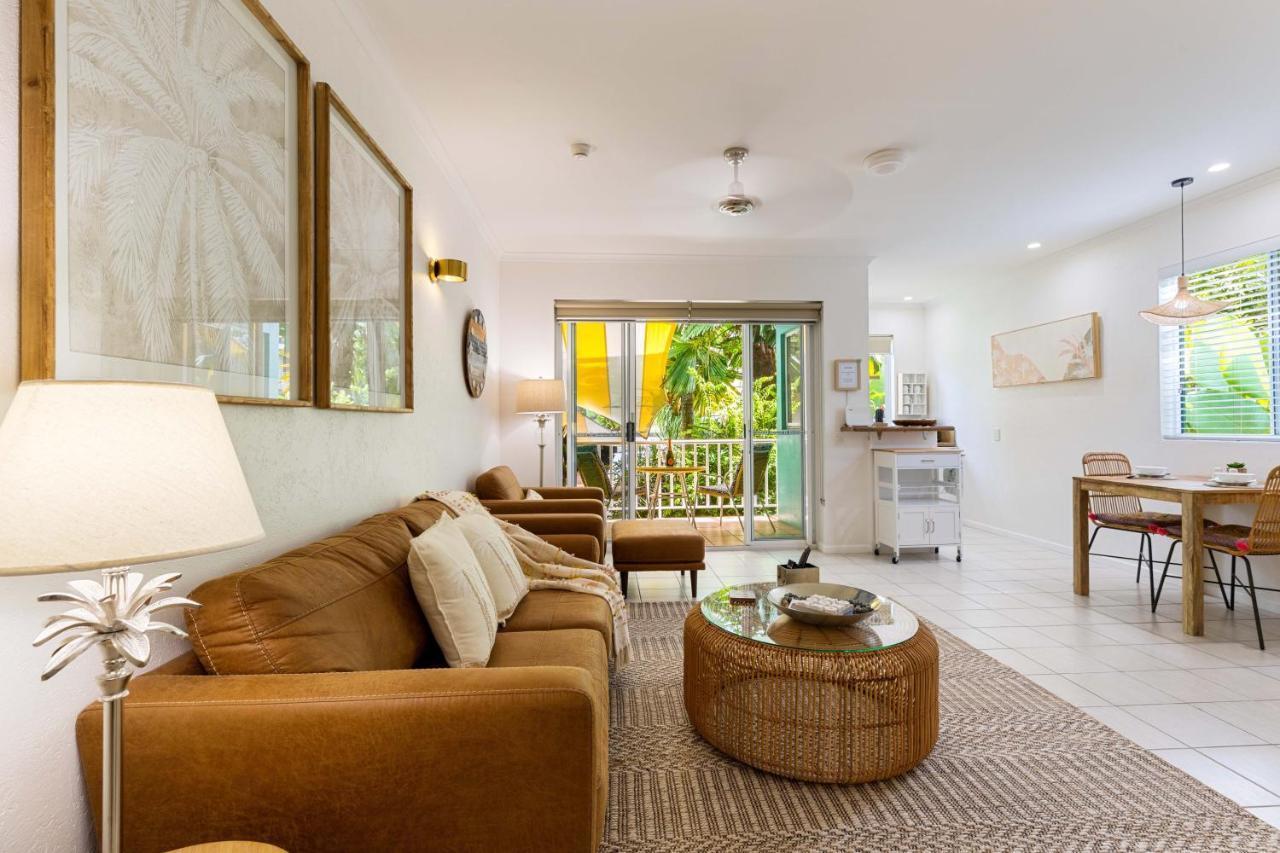 Oasis Luxe On Macrossan Street - Stylish Residence พอร์ตดักกลาส ภายนอก รูปภาพ